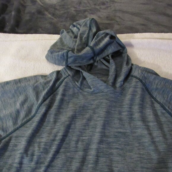 Under Armour Blue Hooded Long Sleeve Shirt  USED  Large - Picture 4 of 9